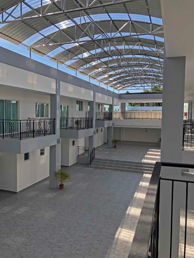 Aman Hills Hotel Kampong Timbunan Екстер'єр фото