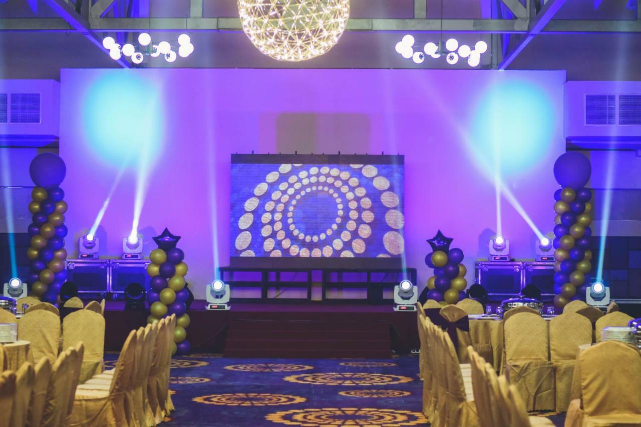 Aman Hills Hotel Kampong Timbunan Екстер'єр фото
