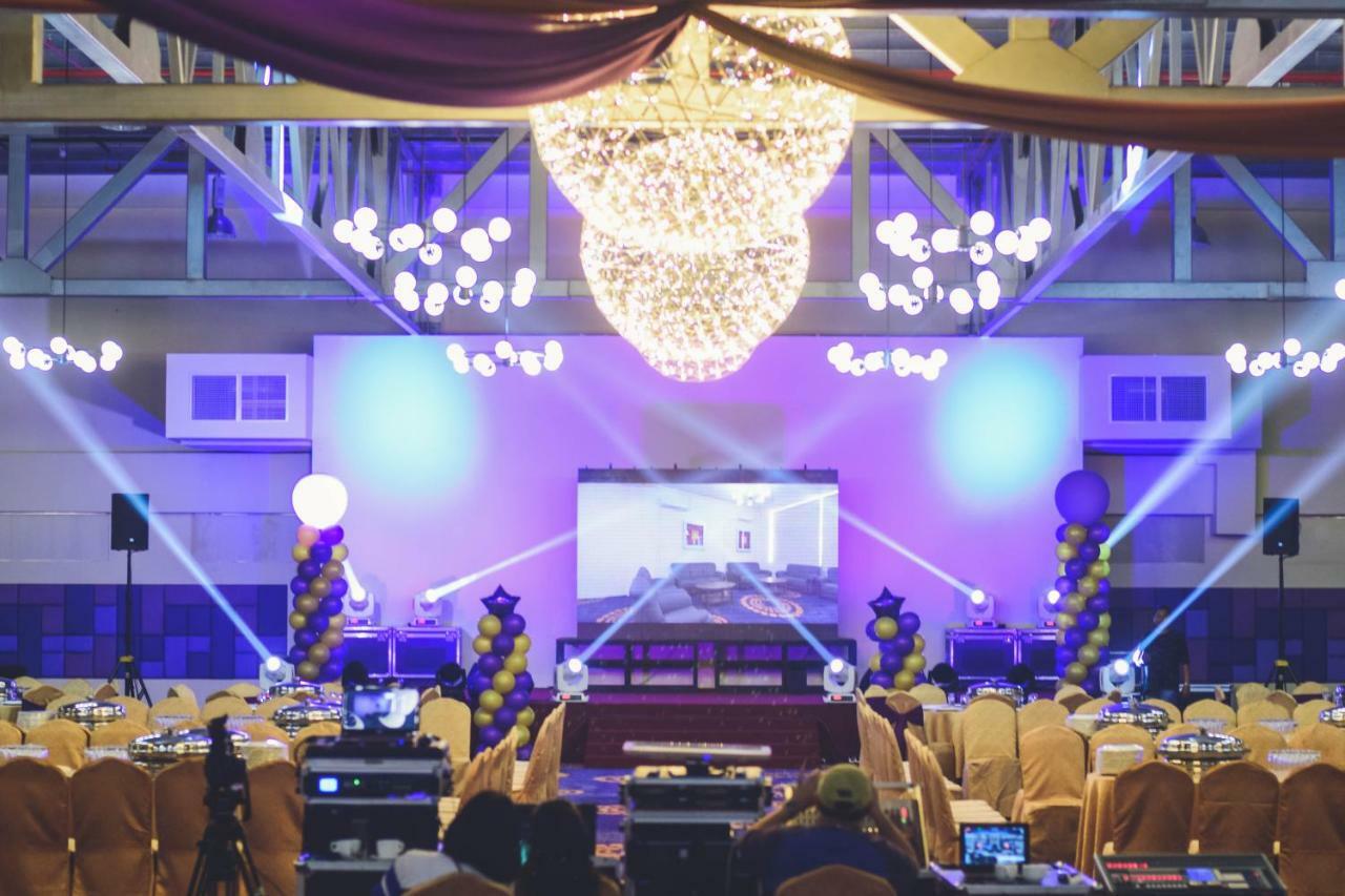 Aman Hills Hotel Kampong Timbunan Екстер'єр фото