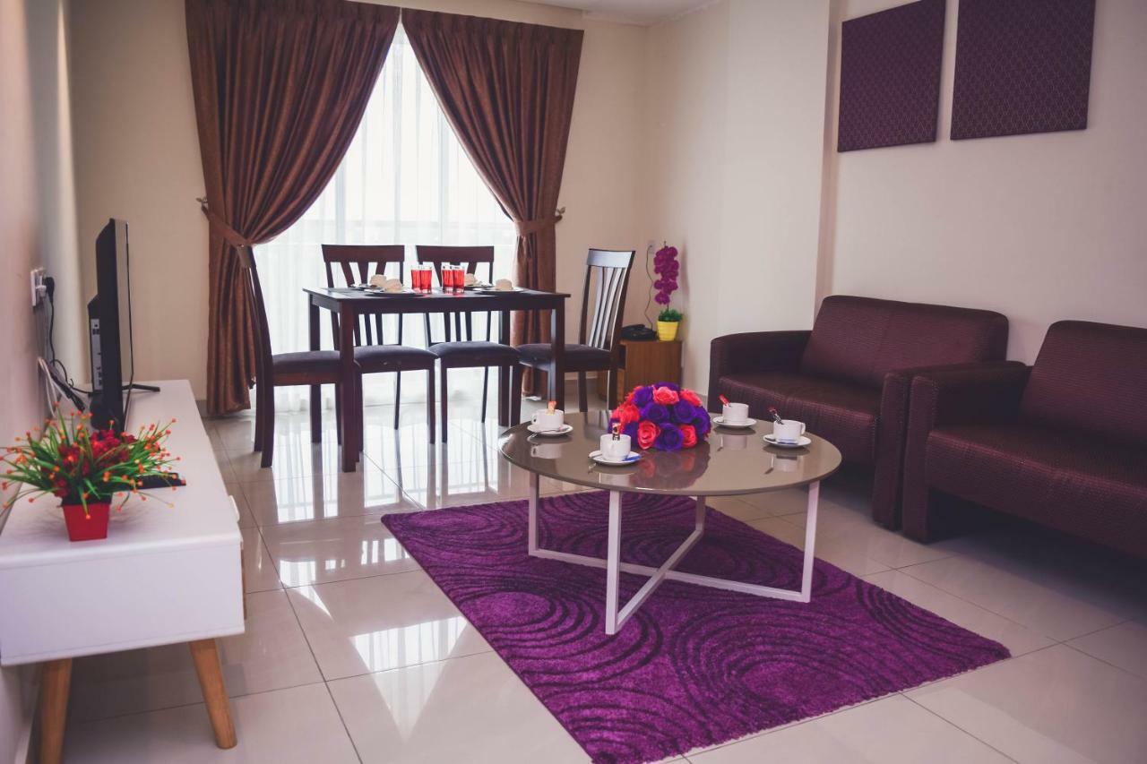 Aman Hills Hotel Kampong Timbunan Екстер'єр фото