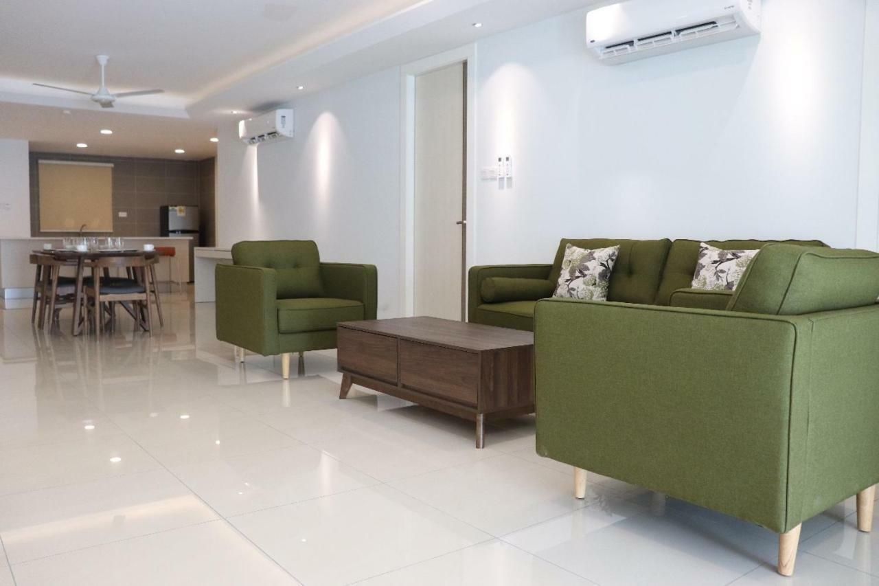 Aman Hills Hotel Kampong Timbunan Екстер'єр фото