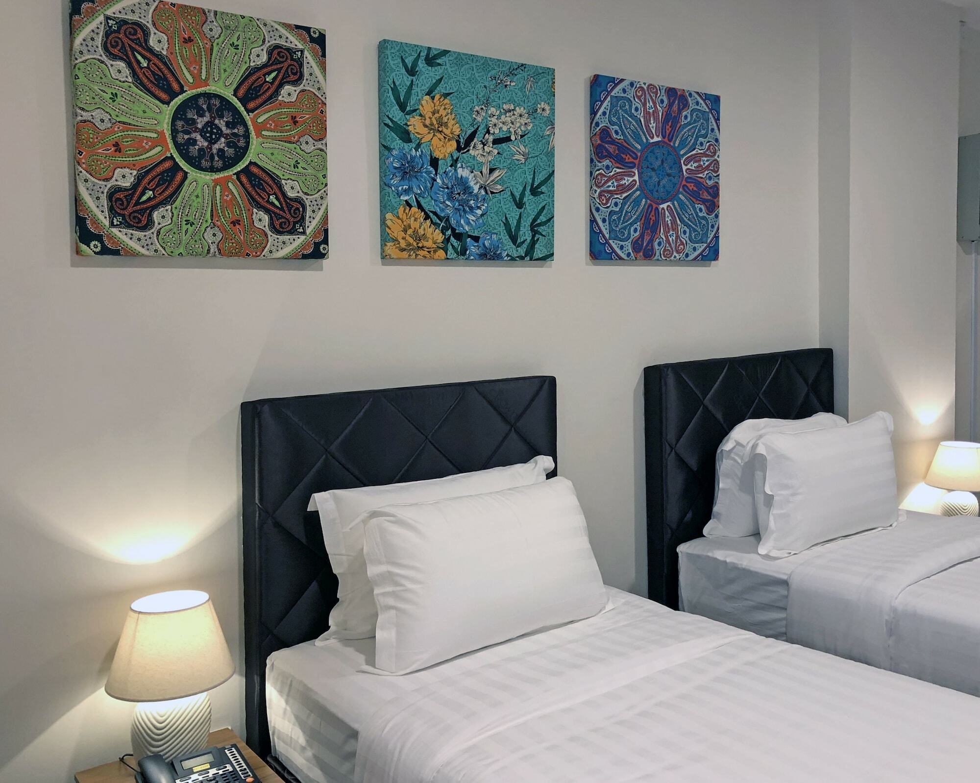 Aman Hills Hotel Kampong Timbunan Екстер'єр фото